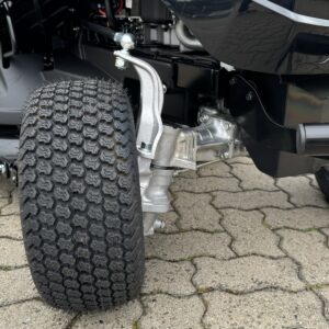 Black Edition Pro 227/102 Twin H 4WD - Made by Stiga inkl. TK520 Kehrmaschine – Bild 16