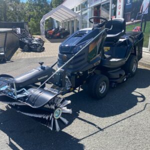 Black Edition Rasentraktor BL 270/102 Twin H by Efco mit Kehrmaschine – Bild 10