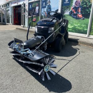 Black Edition Rasentraktor Pro 225/92 Twin H mit Kehrmaschine – Bild 20