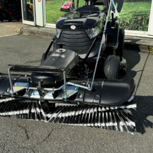 Black Edition Rasentraktor Pro 228/108 Twin HS inkl. TK520 Kehrmaschine – Bild 25