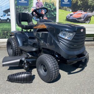 Black Edition Rasentraktor Pro 228/108 Twin HS inkl. TK520 Kehrmaschine – Bild 10