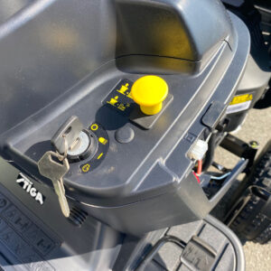 BLACK EDITION Rasentraktor PRO 228/108 Twin HS mit Winterpaket 120 Plus – Bild 21