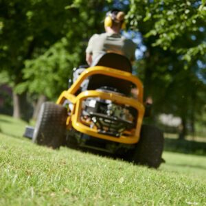 Cub Cadet XZ5 L127 Ultima Zero-Turn Aufsitzmäher – Bild 3