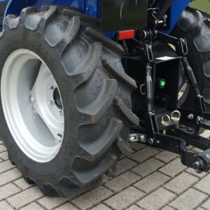 Solis 16 Allrad Traktor mit Bereifung radial – Bild 7