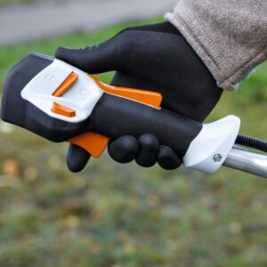 STIHL Akku Motorsense FSA 120 Set inkl. AP 200 + AL 301 – Bild 4
